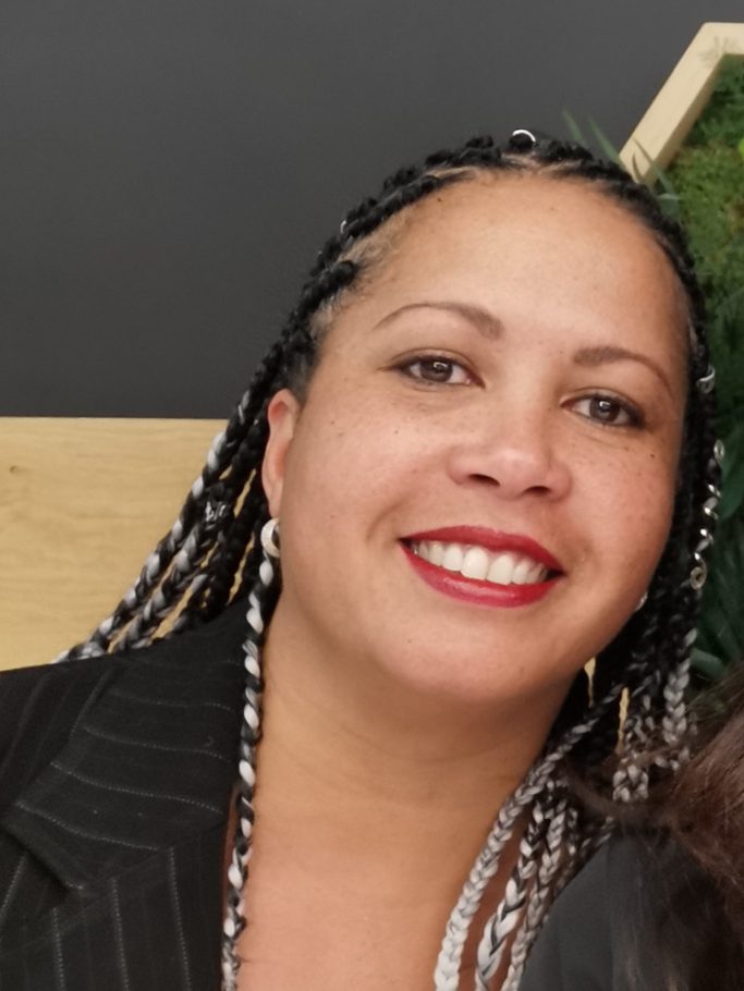 Johane Ribesois | énergie | soins | spiritualité | atelier | formation | soins | réflexologue certifiée | Reiki | Shamballa | Occitanie